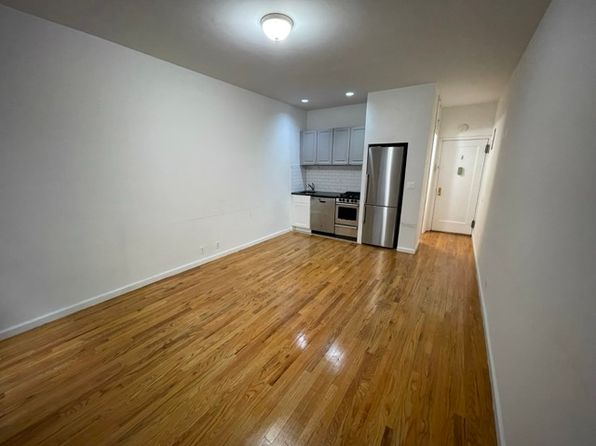 1473 1st Ave APT 1D