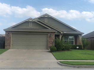 4024 W 104th St S, Jenks, OK 74037