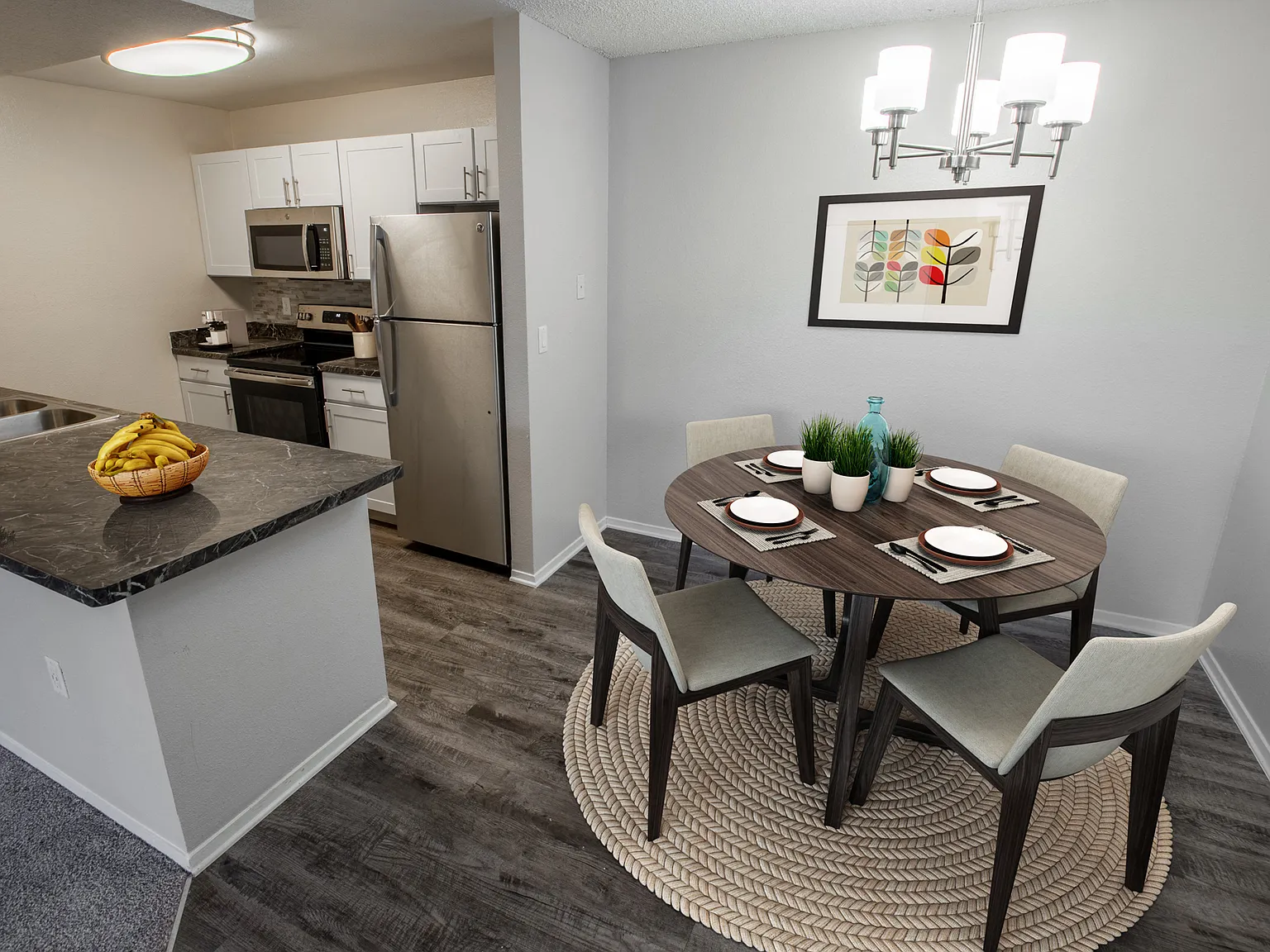 Apres Apartment Homes — Photo 2