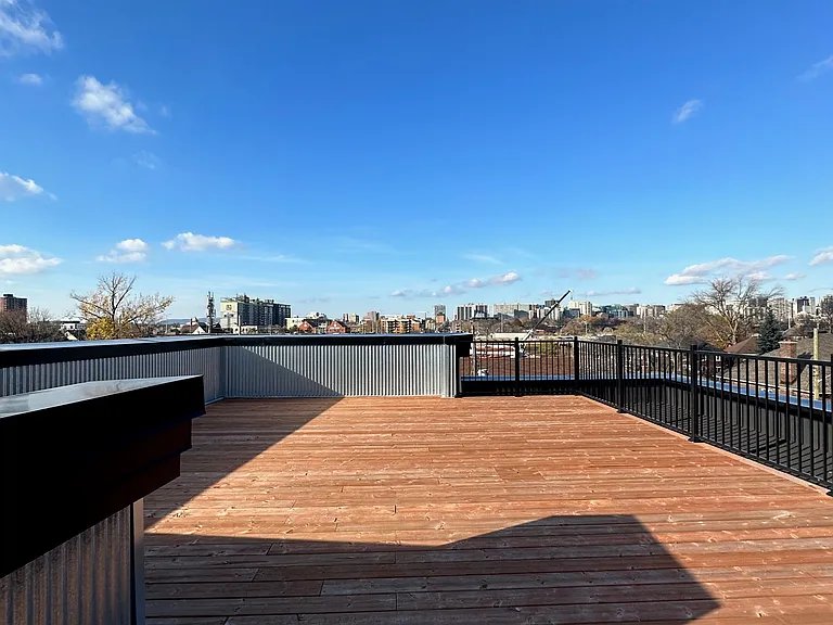 144 Renfrew Ave — Photo 1