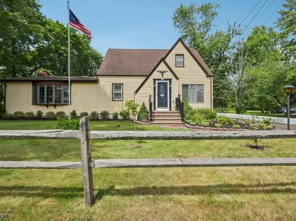65 Pearl St, Bridgewater Twp., NJ 08807