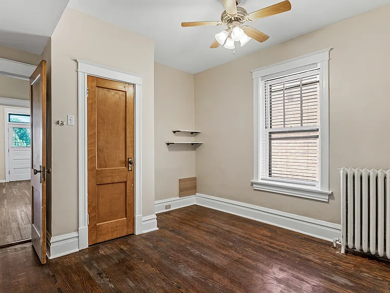 6026-28 Pershing Ave #6028 — Photo 24