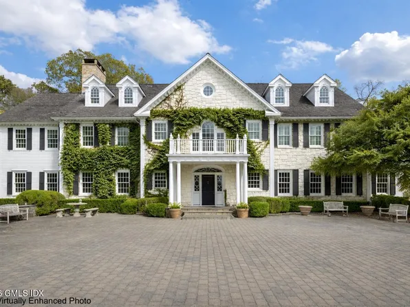 33 Highland Farm Rd, Greenwich, CT 06831