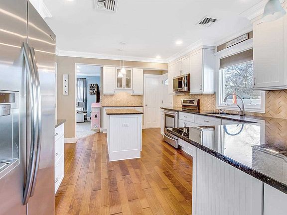 5th image of 2218 Julia Goldbach Ave