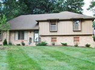 9407 Lamar Ave, Overland Park, KS 66207