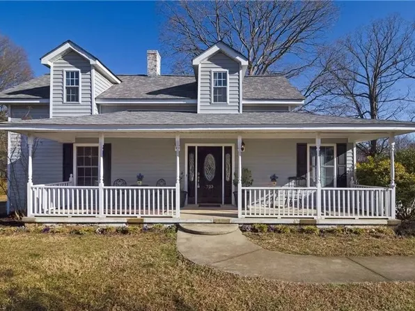 723 Sedge Garden Rd, Kernersville, NC 27284