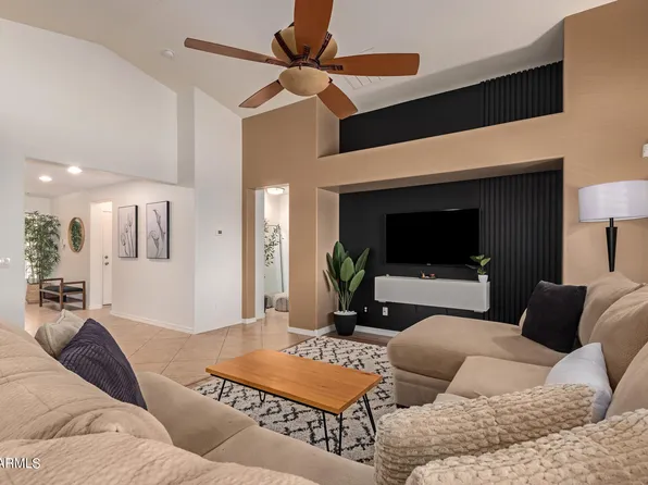 25651 W PRIMROSE Lane, Buckeye, AZ 85326