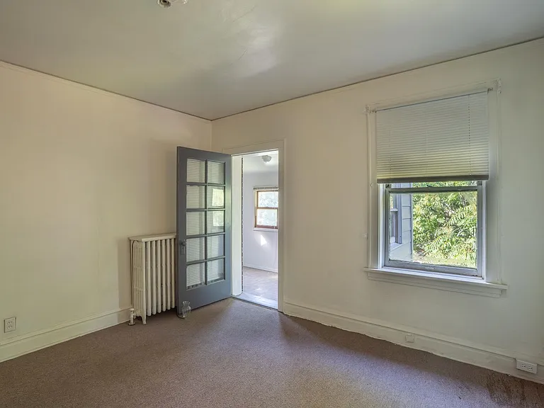 4641 Penrose St — Photo 15