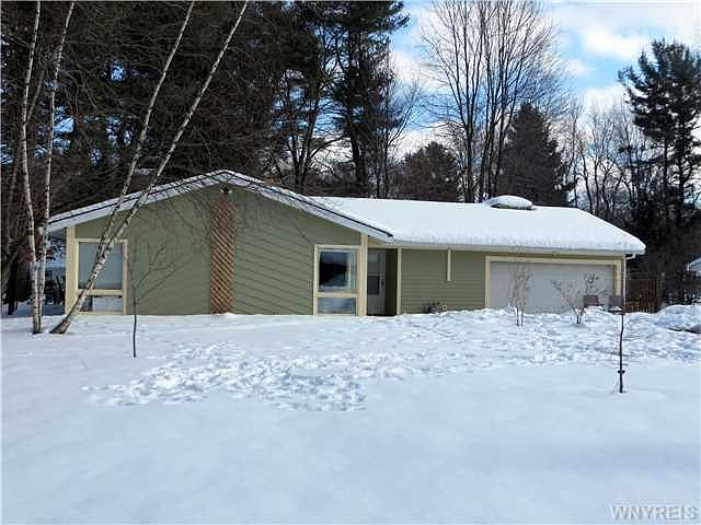 1st image of 206 Greenwood Dr