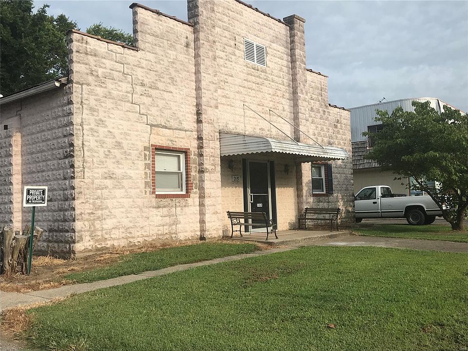 1st image of 215-217 S Granger St