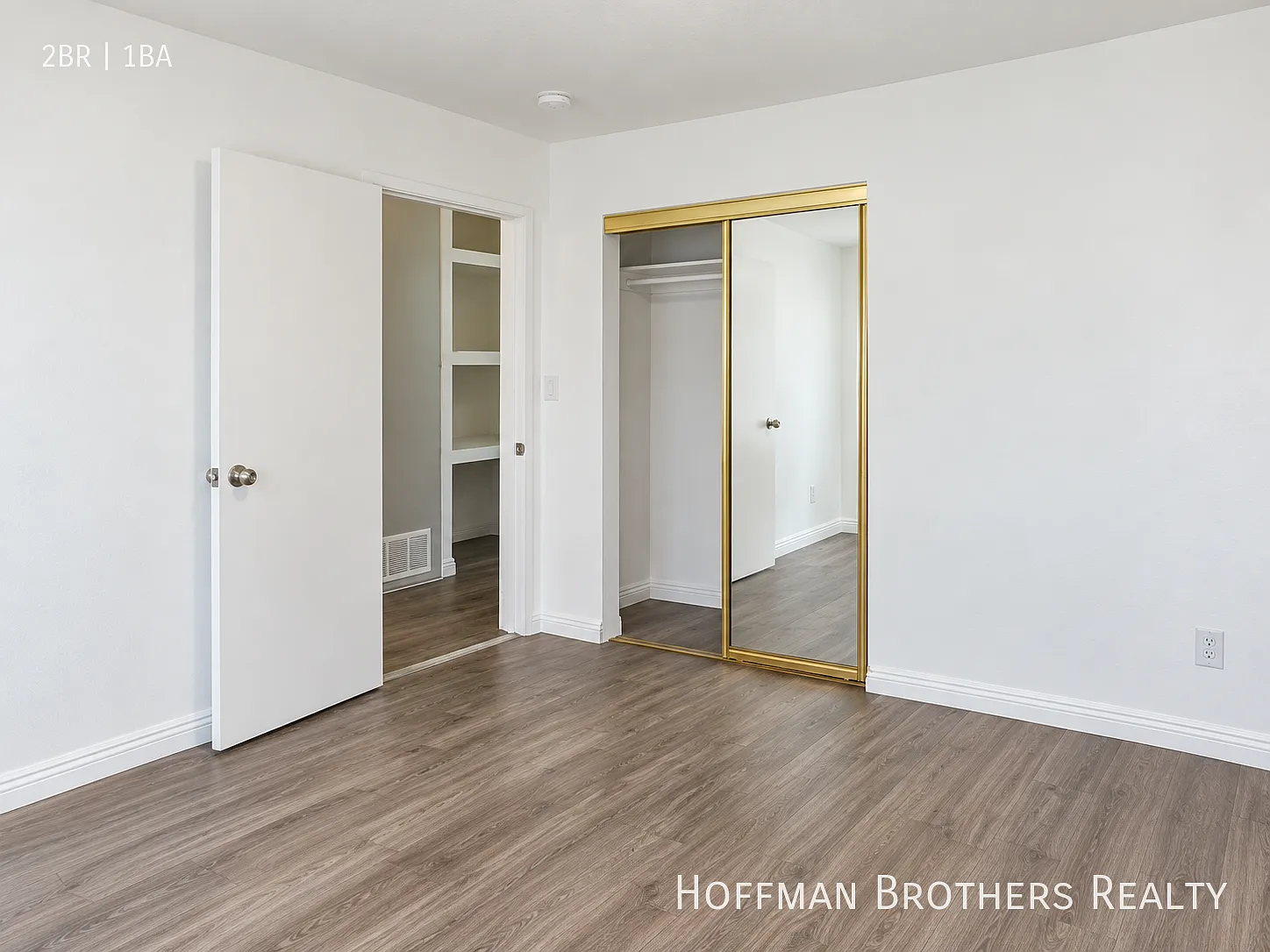 Well-Proportioned Residence with a Versatile, Easy-Flow Layout — Photo 4