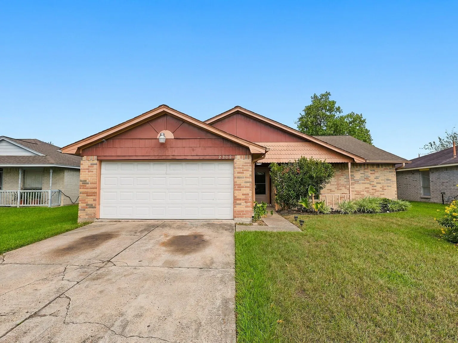 3 bed, 2.0 bath, 1395 sqft, $1,600 — Photo 1