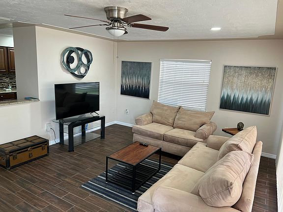 2nd image of 5315 Evora Ave