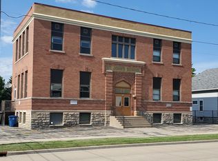 450 W 12th Ave #A, Oshkosh, WI 54902