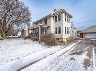 545 Oak Dr, Monroe, MI 48161