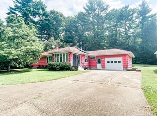 157 Geer Rd, Griswold, CT 06351
