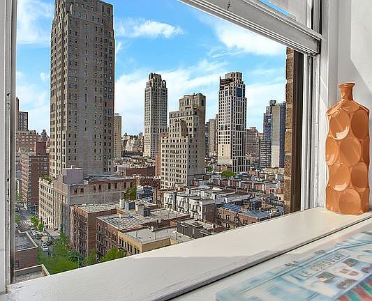 4th image of 340 E 80th St APT 18A