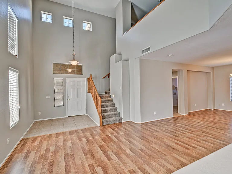 10115 W Parkway Dr — Photo 6