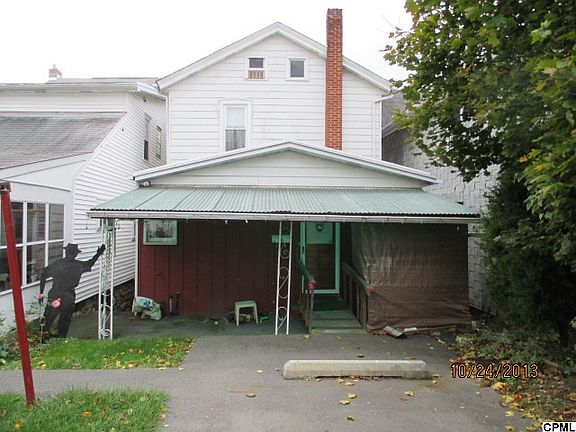 3rd image of 137 E Market St