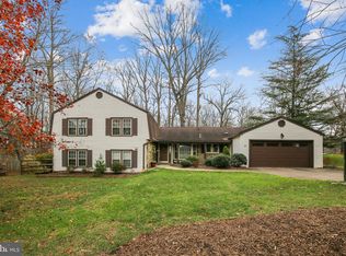 9810 Fosbak Dr, Vienna, VA 22182