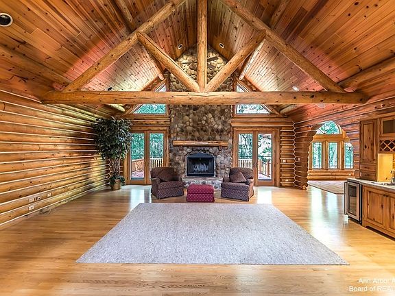 2nd image of 10126 King Hill Ct
