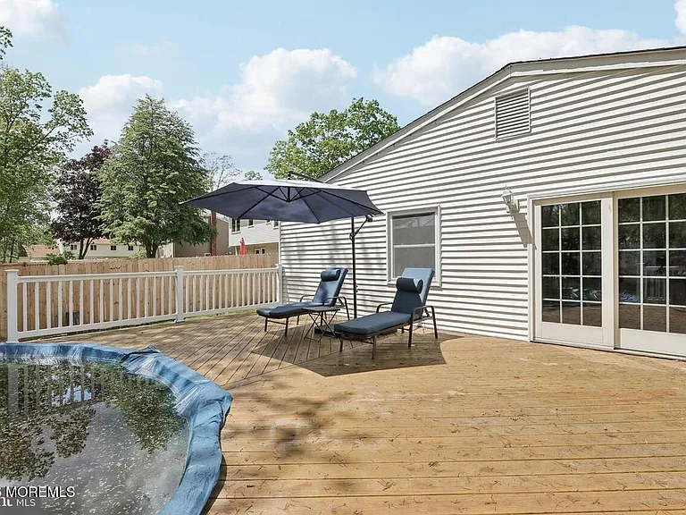 14 Virginia Dr — Photo 24