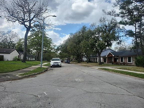 5th image of 10611 Bayou Glen Rd