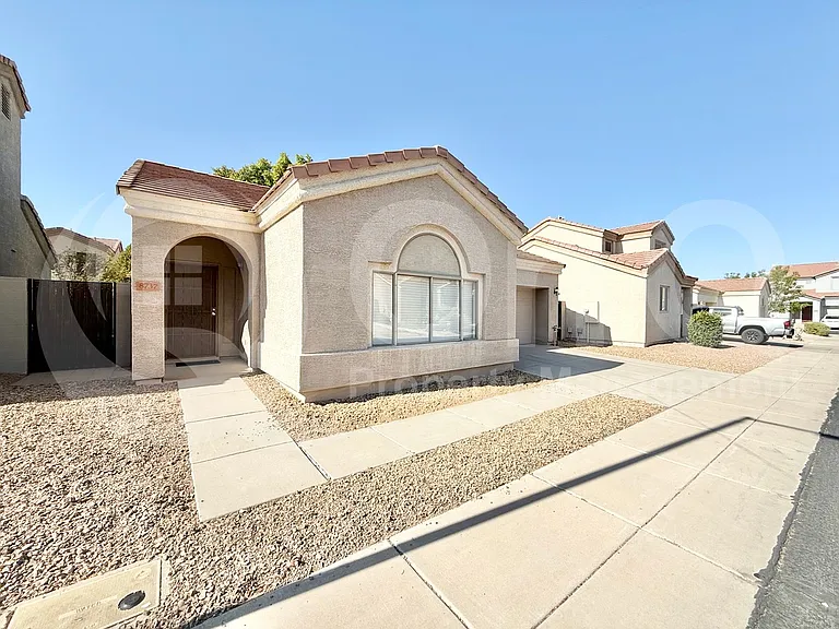 8737 E Fountain St — Photo 3