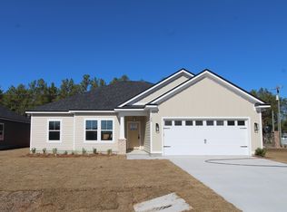 8 Divine Loop, Crawfordville, FL 32327