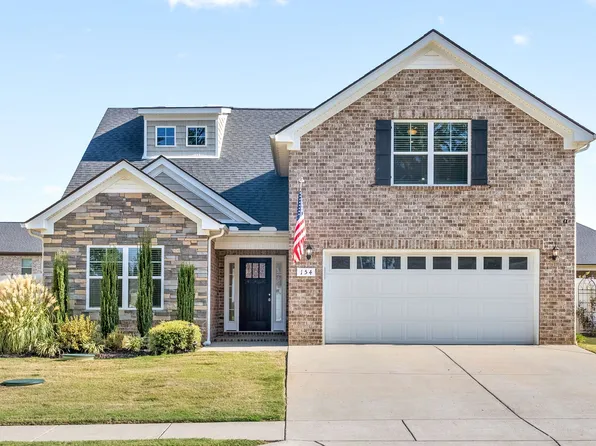 154 Edgefield Ct, Pleasant View, TN 37146