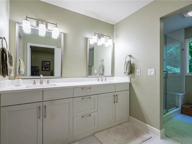 1421 Hillpine Ln NE — Photo 17
