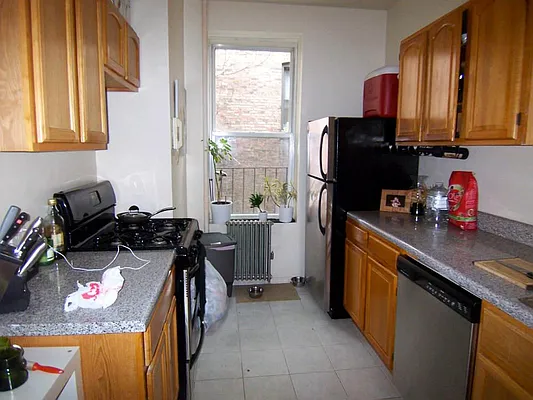 Rented by Town Residential | media 28