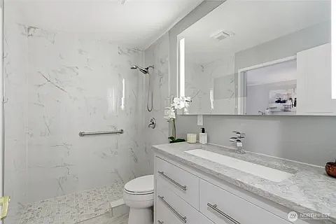 4th image of 412 164th Pl SE #1