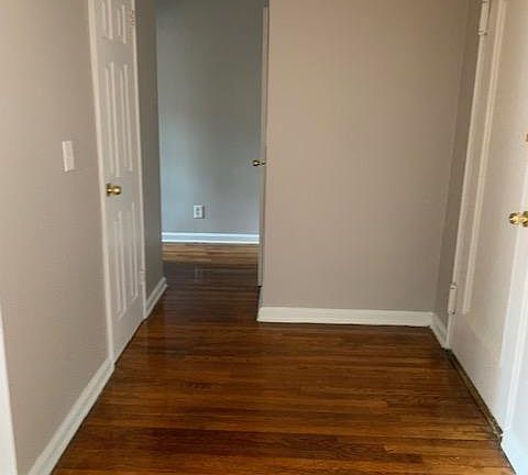 4th image of 147 Vose Ave #C9