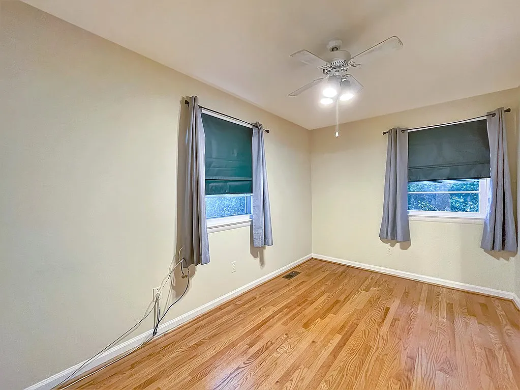 1 bed, $1,100 — Photo 2