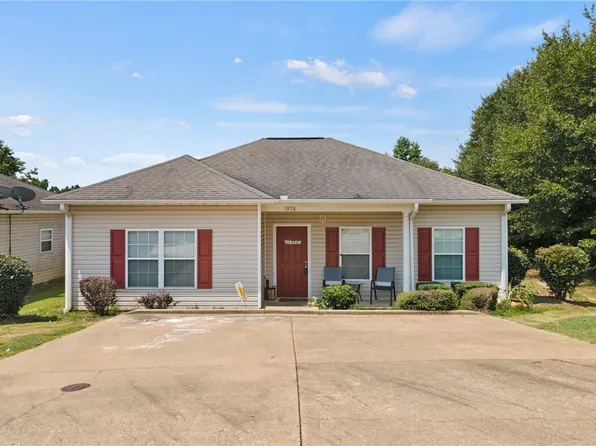 1978 Longview Ct, Auburn, AL 36832