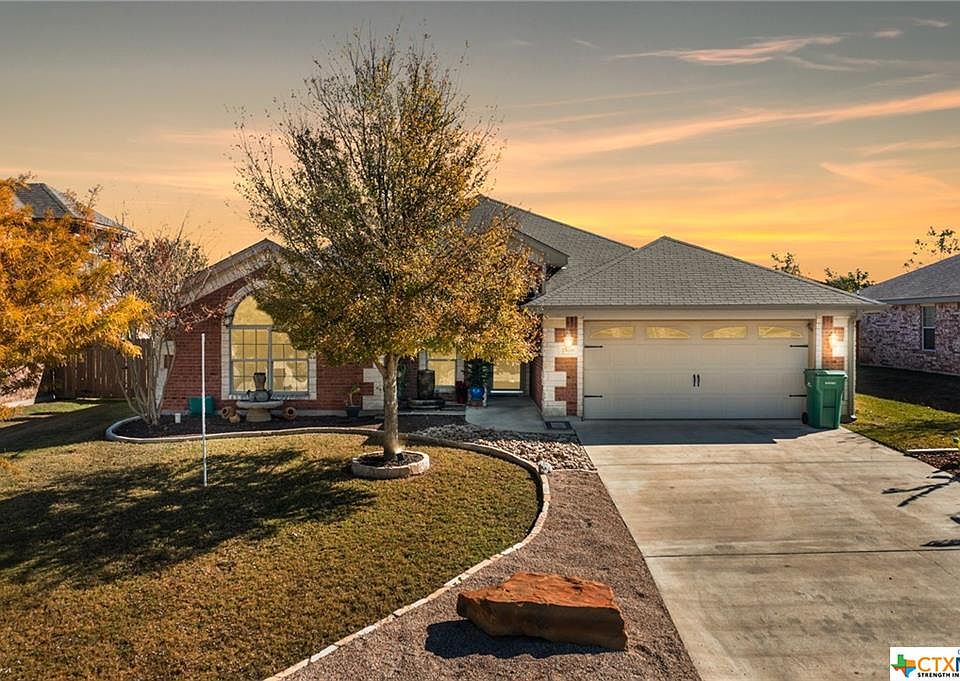 1st image of 2528 Boxwood Dr