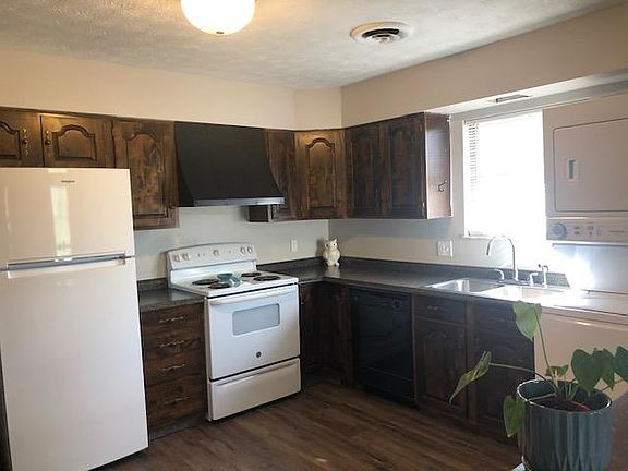 3rd image of 2414 Buena Vista Dr APT 1