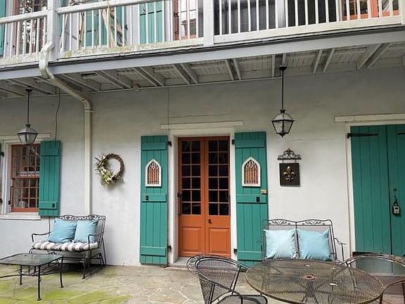 5th image of 1129 Chartres St #5