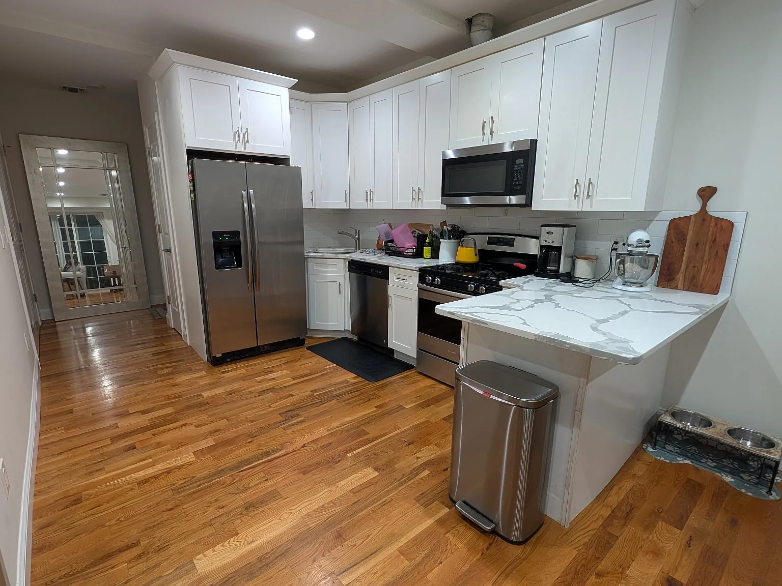 Broughton Ave, Bloomfield — Photo 1