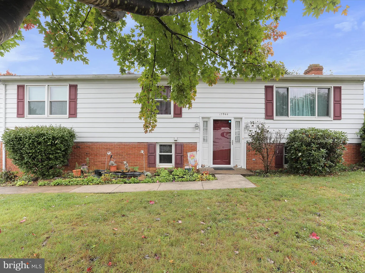 13944 Gardner Ave photo 1