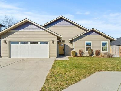 108 SW Little Meadow Ln, Grants Pass, OR, 97527