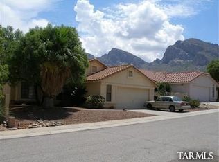 9990 N Laurelwood Dr, Oro Valley, AZ 85737