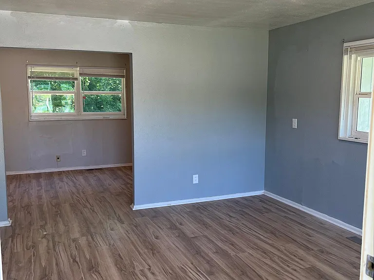 2305 Medaris Rd NW — Photo 7