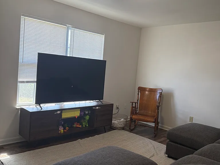6708 Highridge Ave — Photo 3