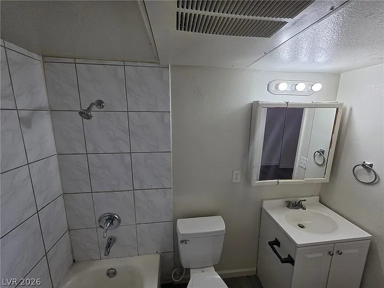 615 S Royal Crest Cir #10 — Photo 15