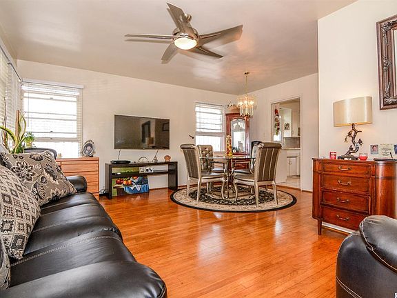 2nd image of 3057 Silver Lake Blvd