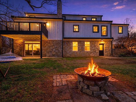 5th image of 7255 Hall Rd