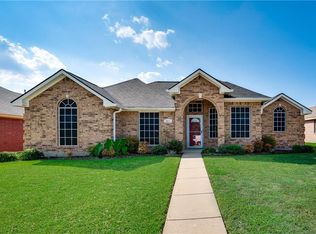 2511 Daisy Ln, Rowlett, TX 75089