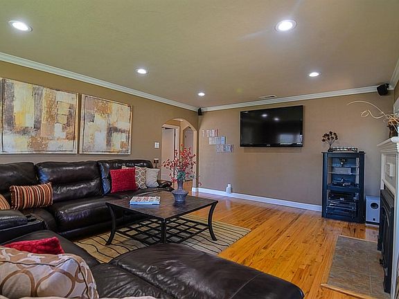 5th image of 197 Bel Ayre Dr